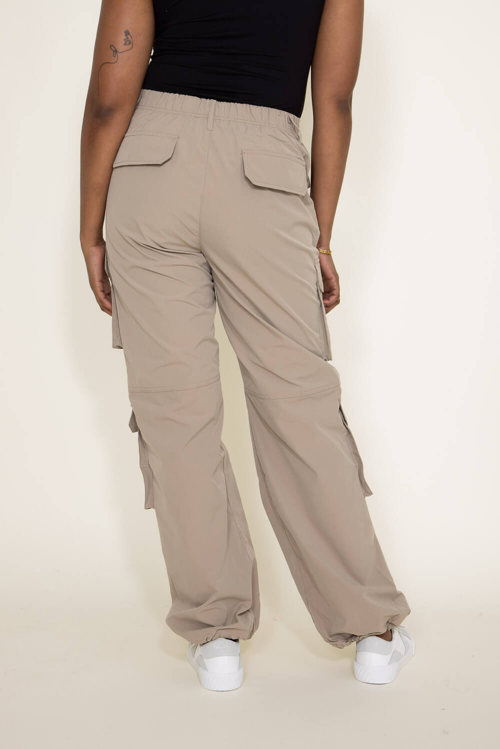 Cargo trousers - Khaki green - Ladies | H&M IN